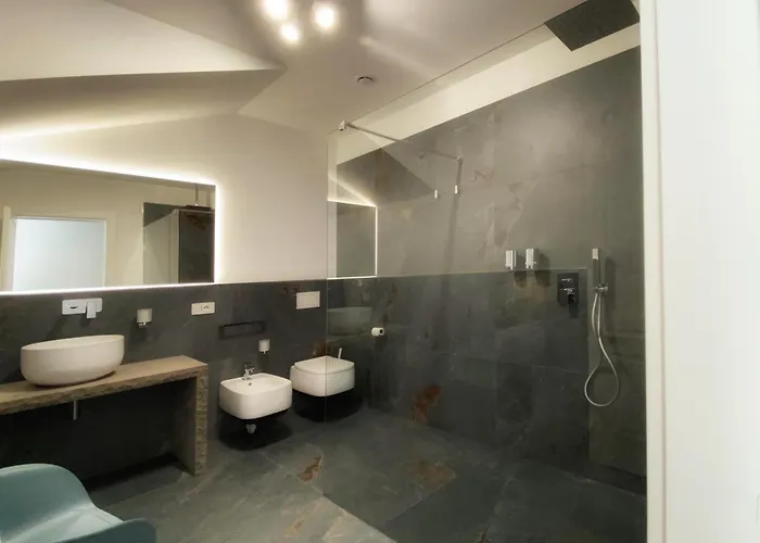 Relax In Style - Motta Apartment Como